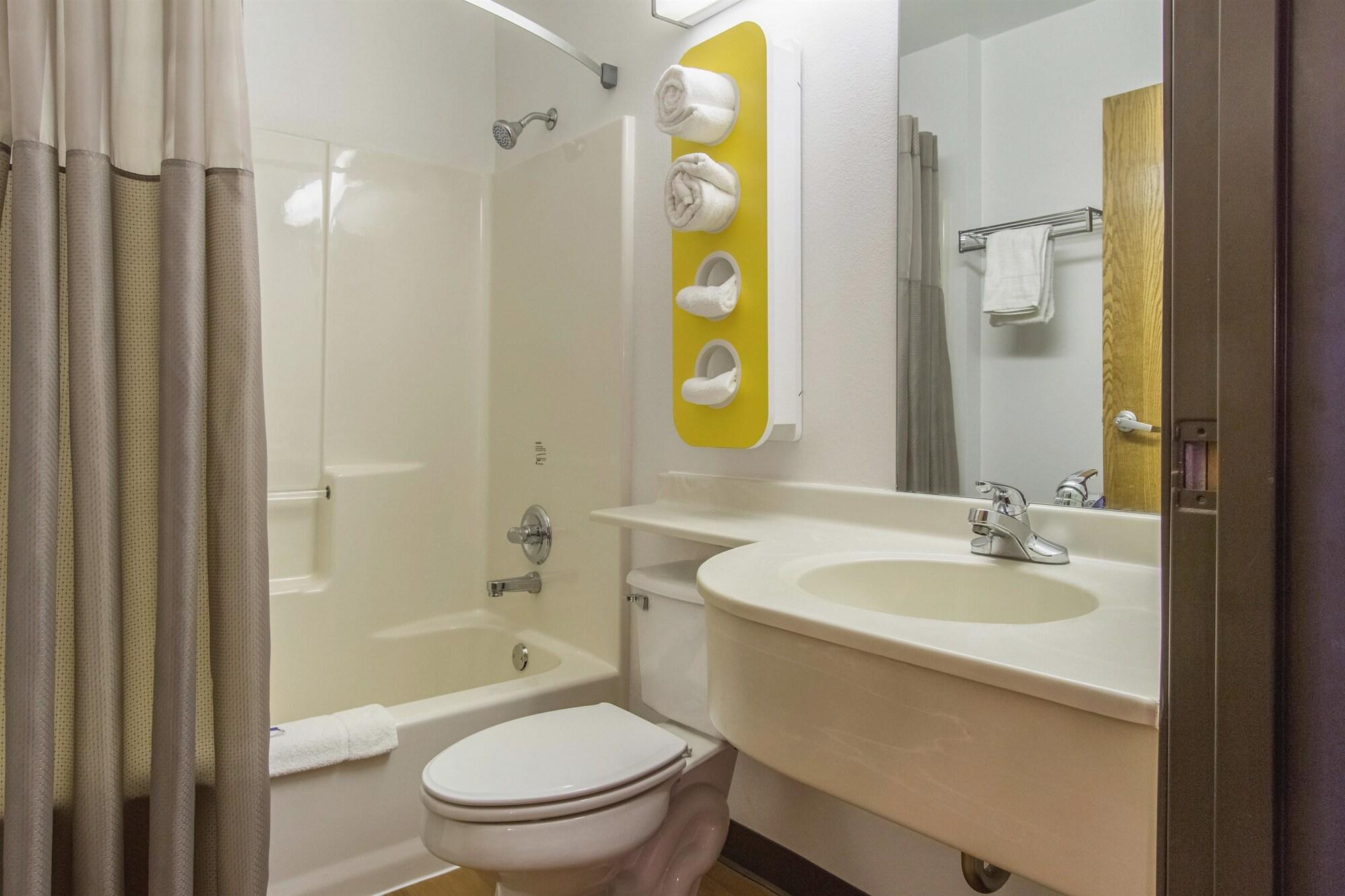 Motel 6-Streetsboro, Oh Bagian luar foto